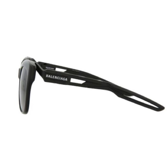 New - Balenciaga Square-Frame
Acetate Sunglasses Black
Unisex-Adult - Picture 2 of 4